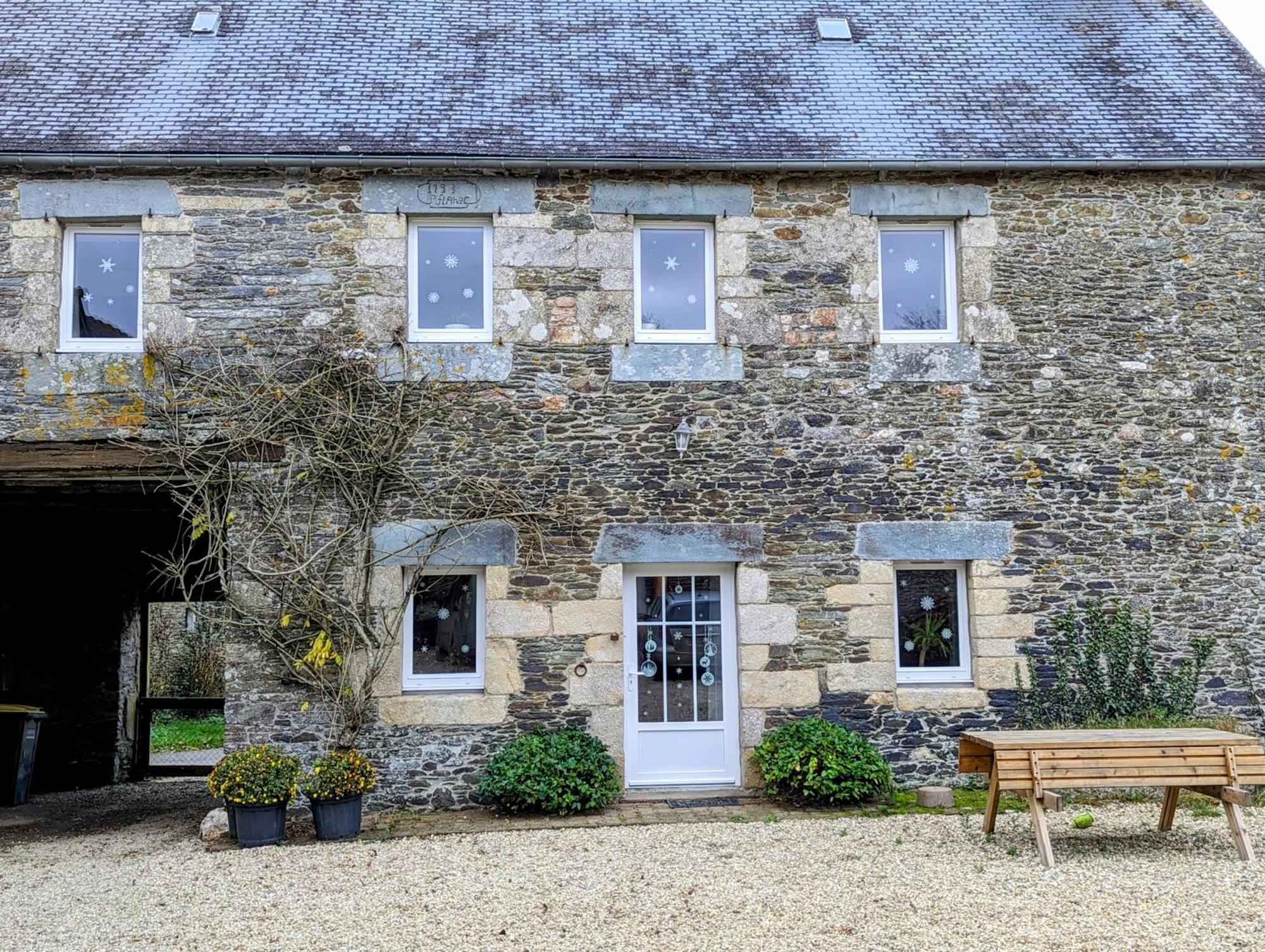Breizh Home A La Boissiere Merléac 外观 照片